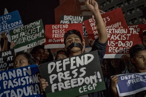 Philippine Media Under Pressure As Marcos Jr Courts Influencers