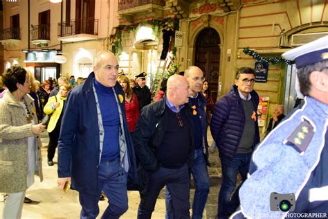 In Cammino E In Silenzio Per Dire BASTA Alla Violenza Sulle Donne A