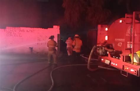 Bodega De Reciclaje Se Incendia Durante La Madrugada En Durango Capital