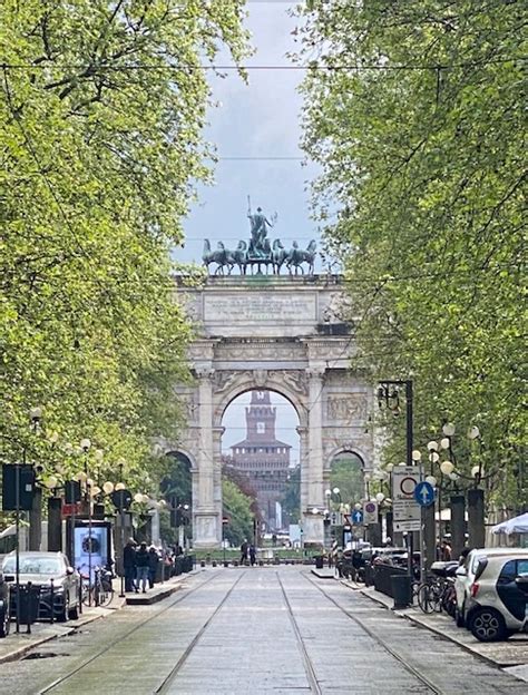 La Quiete Prima Del Week End I Locali Dell Arco Della Pace Come Non Li