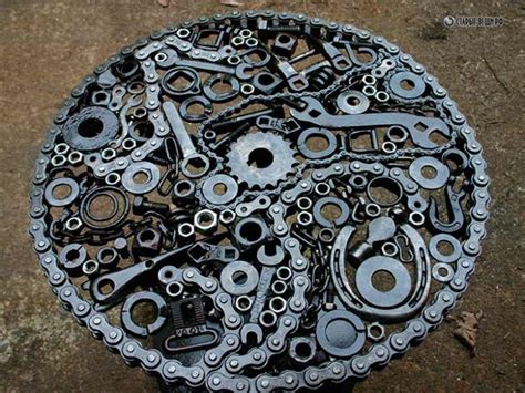 Столы из деталей машин | Garden art, Unique garden art, Recycled garden art