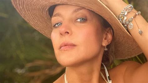 Fey impactó las redes en con éstos looks en bikini FOTOS El