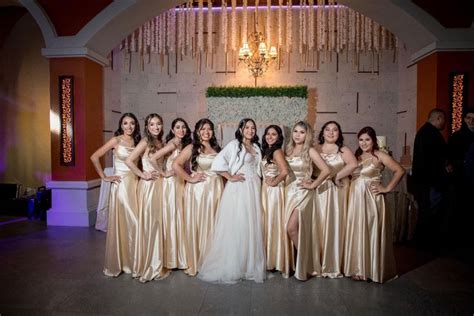 Bride And Bridesmaids 👰🏽‍♀️ Brides And Bridesmaids Bride Bridesmaid