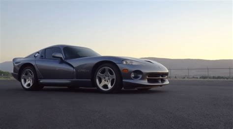 Two Big Secrets Of The Original Dodge Viper