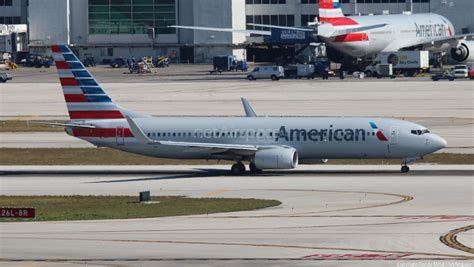 American Airlines Boeing 737 823 N880NN Photo 319454 NetAirspace