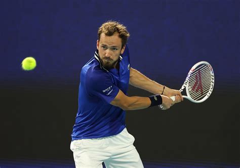 Miami Daniil Medvedev No Falla Y Jugará Las Semifinales Contra Jannik Sinner