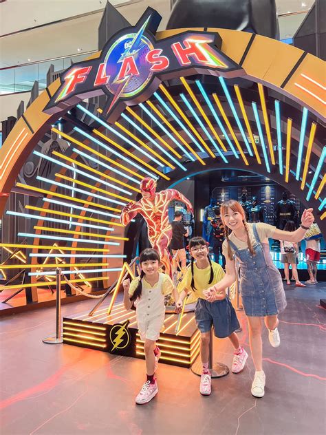 Re Beaut Dc X Hot Toys