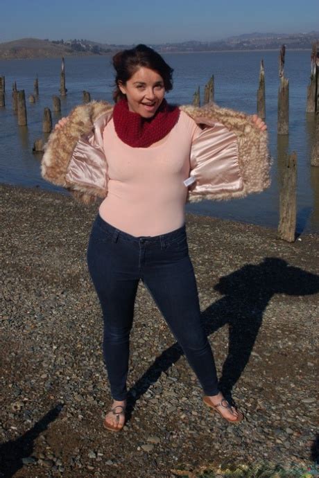 Maxine Holloway Nude XXX Pics Pornpics De