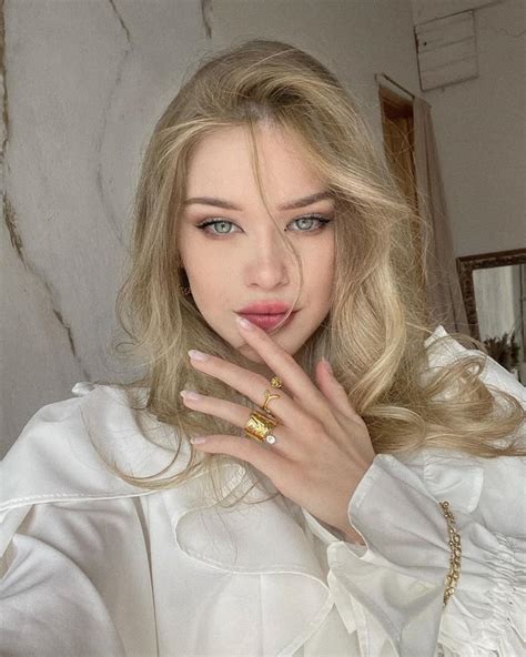 𝐀𝐍𝐀𝐒𝐓𝐀𝐒𝐈𝐀 𝐅𝐈𝐋𝐈𝐌𝐎𝐍𝐎𝐕𝐀🇷🇺 on Instagram: "вечная весна" | Hair styles ...