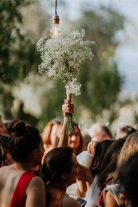 Por Qu Se Lanza El Ramo De Novia En Las Bodas