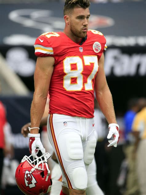 Wallpaper Travis Kelce Atelier Yuwaciaojp