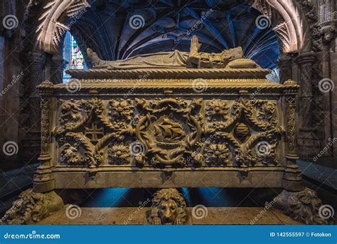 Vasco da Gama tomb stock image. Image of burial, indoor - 142555597