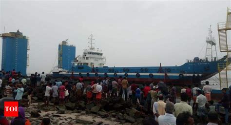 Floating Dry Dock Floating Dry Dock Washes Ashore At Neerkunnam