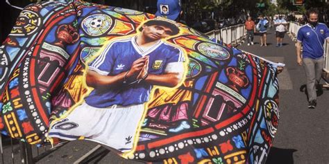 Funeral Parlour Workers Pose With Diego Maradonas Body In Coffin Joe