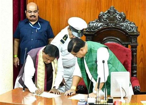 Cm Mohan Majhi Naveen Patnaik Newly Elected Mlas Take Oath At Odisha