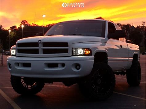 Wheel Offset 2000 Dodge Ram 1500 Super Aggressive 3 5 Leveling Kit Custom Rims Custom Offsets