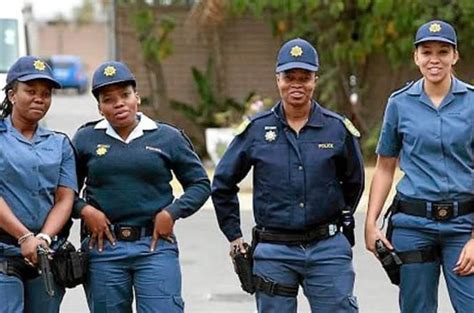 South African Police Service Receives 517 000 Job Applications