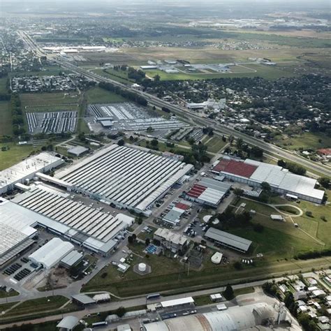 Mercedes Benz Reinicia La Actividad En Su Planta De Virrey Del Pino