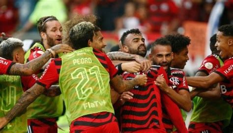 Deixando A Sua Marca No Meng O Craque Do Flamengo Completa Jogos