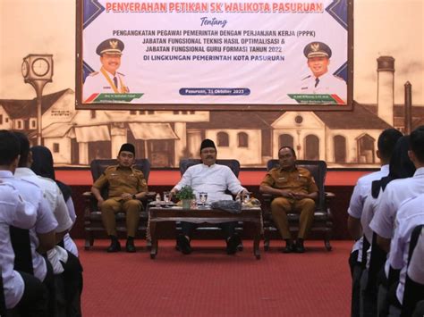 Serahkan Sk Pengangkatan Pppk Tenaga Teknis Dan Guru Gus Ipul