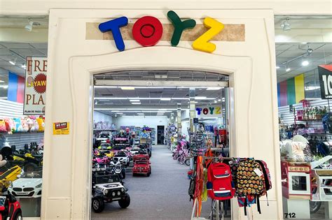 Toys R Us Is Suing A Houston Toy Store Over Alleged Copyright