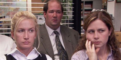 The Office: 5 Ways Angela Changed Throughout The Series (& 5 Ways She ...