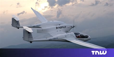 Worlds First Crewed Liquid Hydrogen Plane Takes Off