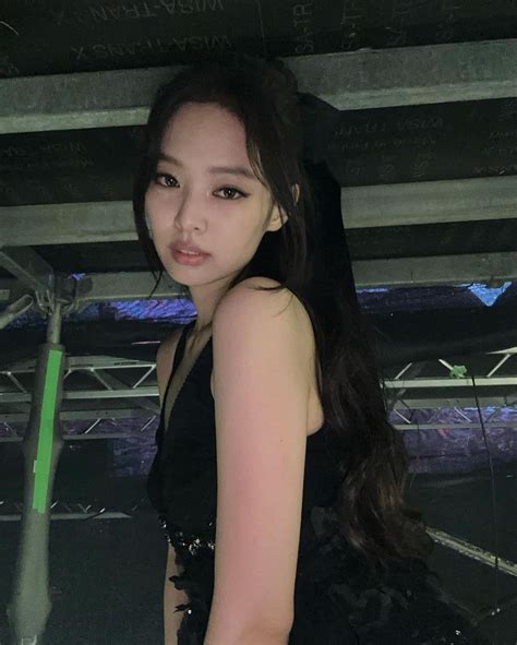 BLΛCKPIИK GLOBAL FANBASE on Twitter JENNIE Update 2 We love