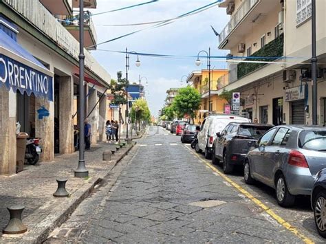 Vendita Appartamento Portici Bilocale In Via Malta Buono Stato Piano