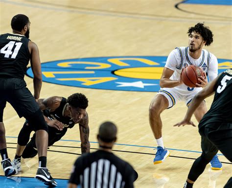 Gallery: UCLA men’s basketball starts 2021 with a 65-62 win over ...