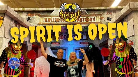 Spirit Halloween 2021 Full Tour Opening Weekend L Animatronics