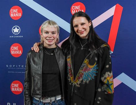 Nos Photos Du Tapis Rouge Du Film Quitter La Nuit Avec Anne Dorval