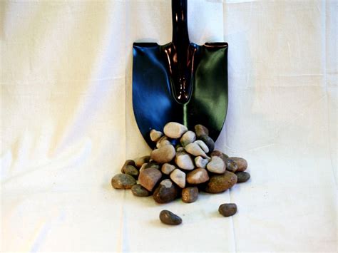 Washed Round Rock 1 12 40mm Pea Gravel Wondertote Calgary