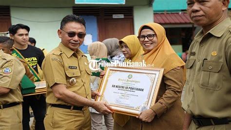 Penghargaan Sekolah Adiwiyata Kepada Sekolah Di Kota Pontianak