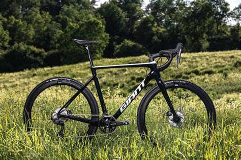 Giant Tcx Advanced Pro Carbon Cyclocross Bike Sheds Grams Now