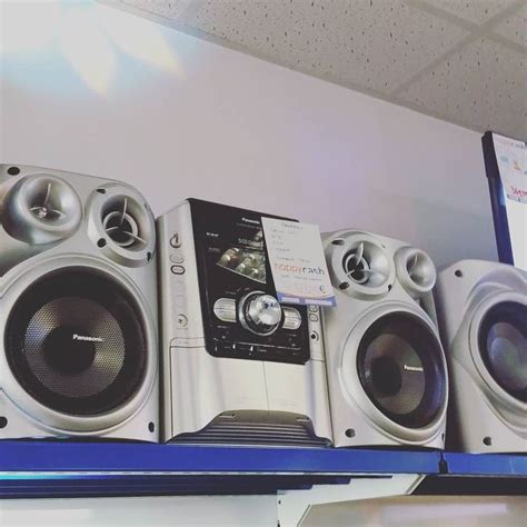 Chaîne hifi Panasonic SC DJ tuner Deux enceintes et caisson de basse