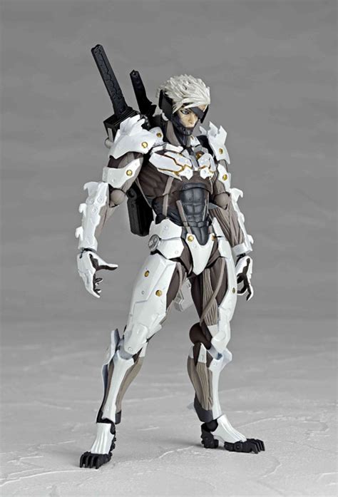 Metal Gear Rising Revengeance Raiden White Armor Version Collectiondx