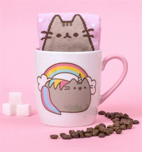 Pusheen Marshmallow Socks And Mug T Set