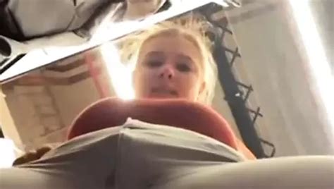 Pussy Fingering In Public Webcam Webcam Porn Feat Juicelussie Xhamster