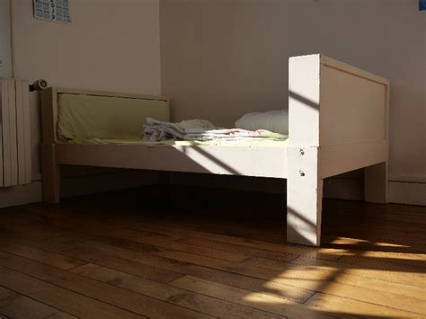 Lit évolutif VIKARE IKEA à Meudon Lits et matelas d occasion