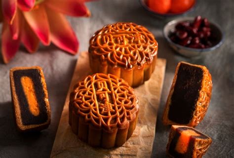 Vietnamese Mooncake The Origin Meaning Recipe Top Flavors And More