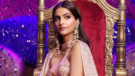 How to get Sonam Kapoor Ahuja’s sultry 'Veere Di Wedding' sangeet look ...