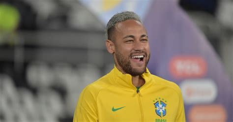 Neymar wróci do Barcelony Fabrizio Romano podał nowe informacje