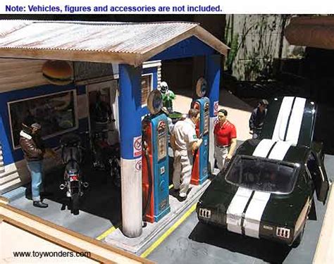 American Diorama Buildings Gas Station With Working Lights 1 18