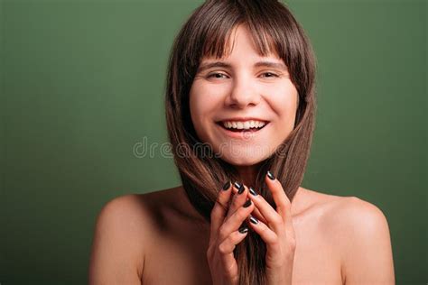 Emotion Lady S Portrait Very Expression Face Woman S Naked Body In The Dark And Fog Stock
