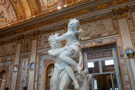 Escultura De M Rmol Barroca Apolo Y Daphne Por Bernini 1622 En El