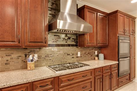 Choosing The Right Granite Color For Kitchens Cabinet Coordination