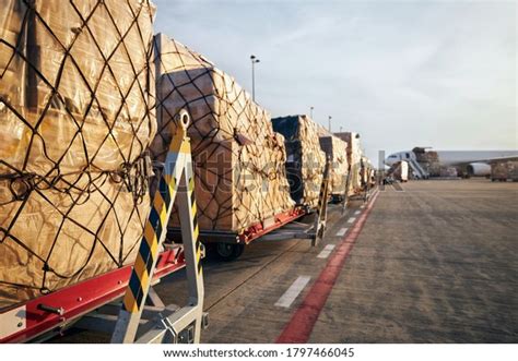 5,228 Loading Cargo To The Freight Aircraft Images, Stock Photos ...