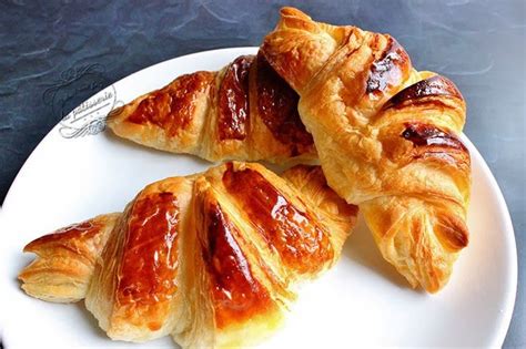 Les Croissants Au Beurre Maison Gastronomie Croissants Maison