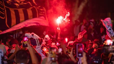 Video Alianza Lima Hinchas Realizan Banderazo En Arequipa Previo Al Partido Ante Melgar Rpp